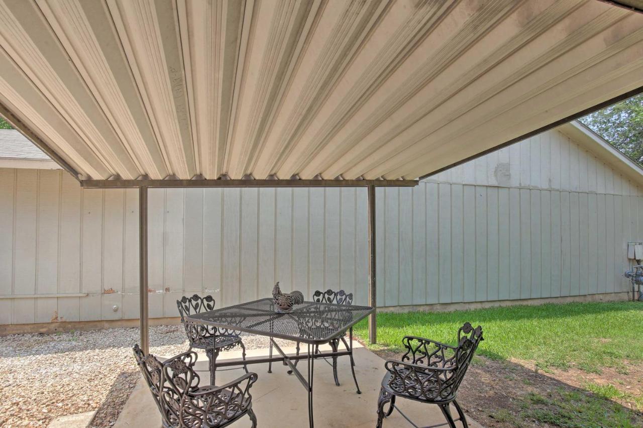 Sunny San Antonio Home With Backyard And Patio! Экстерьер фото
