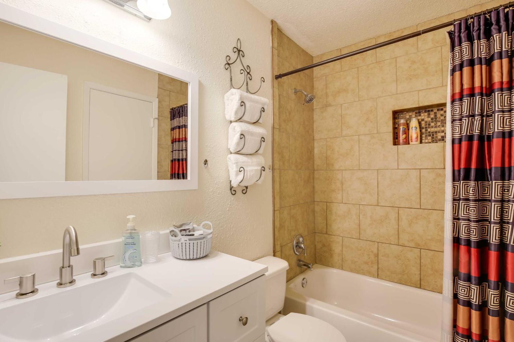 Sunny San Antonio Home With Backyard And Patio! Экстерьер фото
